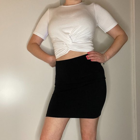 🎉 2 Time🌹HP🌹TNA Mini Stretch Skirt - Picture 5 of 5